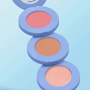 NIB Stack the Odds Blush, Bronzer, & Highlighter Trio in Sassy Pants